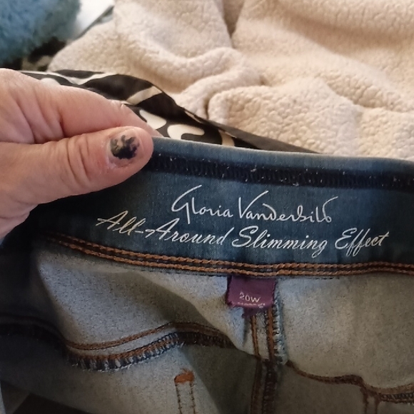 Blue Denim Jeans - Picture 2 of 3